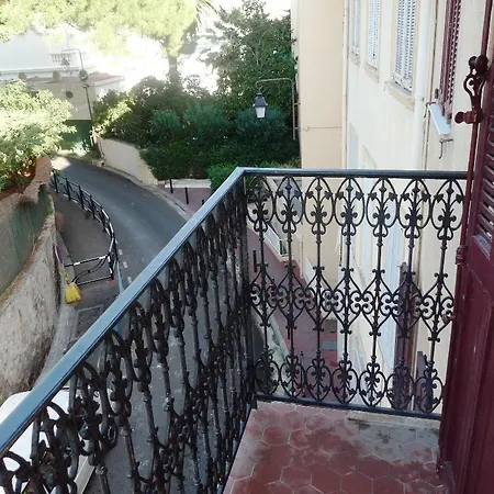 Appartamento Charming 2 Bed With Balcony Located In Old Town Easy Walk To The Palais And Beaches 120