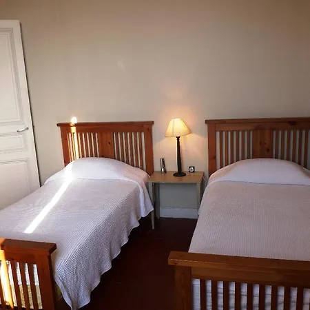 Old Town Charming Balcony Apartment Cannes
