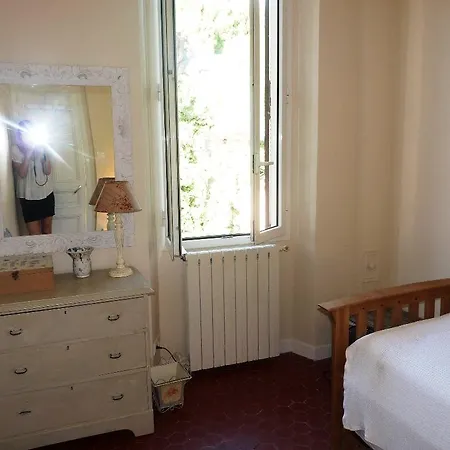 Appartamento Charming 2 Bed With Balcony Located In Old Town Easy Walk To The Palais And Beaches 120 Cannes